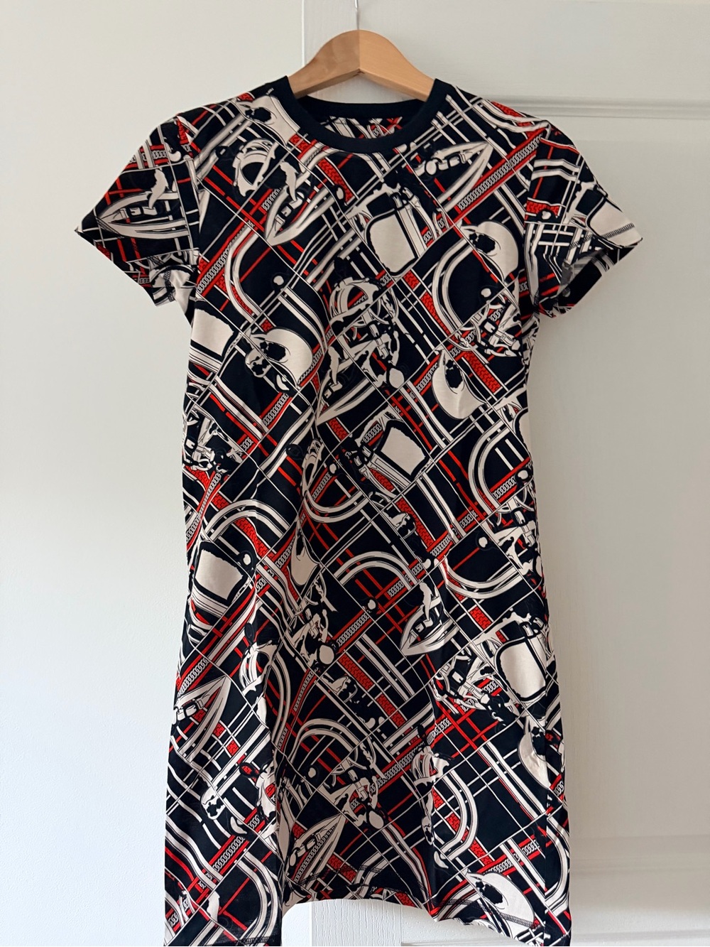 Hermès robe evasee- T-shirt dress Black, White & Red Mini Dress
